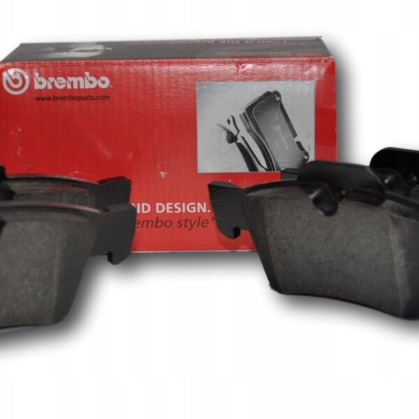Brembo P 68 010 комплект тормозных колодок, дисковые тормоза