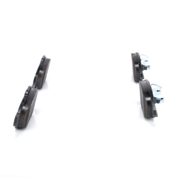 BOSCH тормозные колодки передние 0986494235