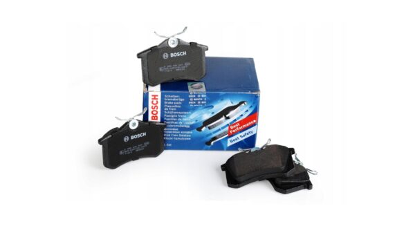 Тормозные колодки передние-BOSCH 0986424582