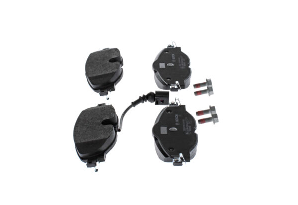 Тормозные колодки передние BOSCH 0986494660 BP1505