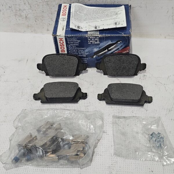 Bosch 0 986 424 528 комплект тормозных колодок, дисковые тормоза