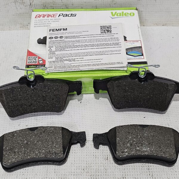 ТОРМОЗНЫЕ КОЛОДКИ ЗАДНИЕ 598783 VALEO CADILLAC CITROEN