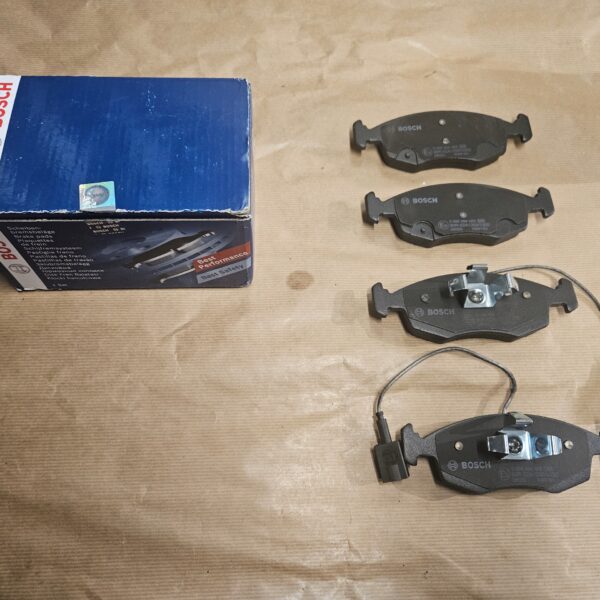 ТОРМОЗНЫЕ КОЛОДКИ ПЕРЕДНИЕ BOSCH FIAT PUNTO EVO PUNTO 500 0 986 494 463